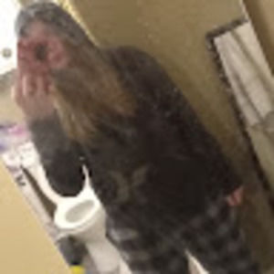 Meet your Posher, Elana